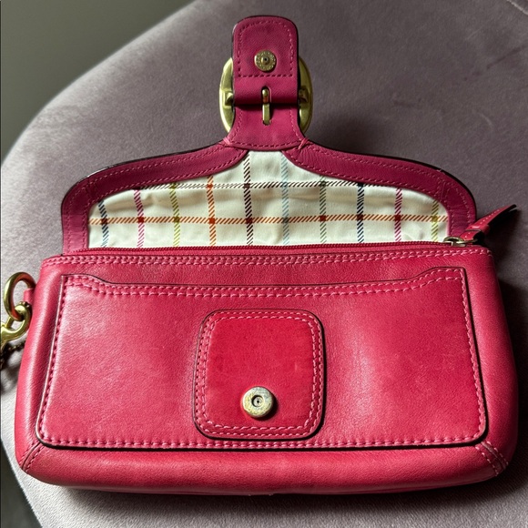 Coach Bleecker Burnished Leather Fuchsia Pink Buckle Clutch Wristlet Tattersall - Picture 8 of 8